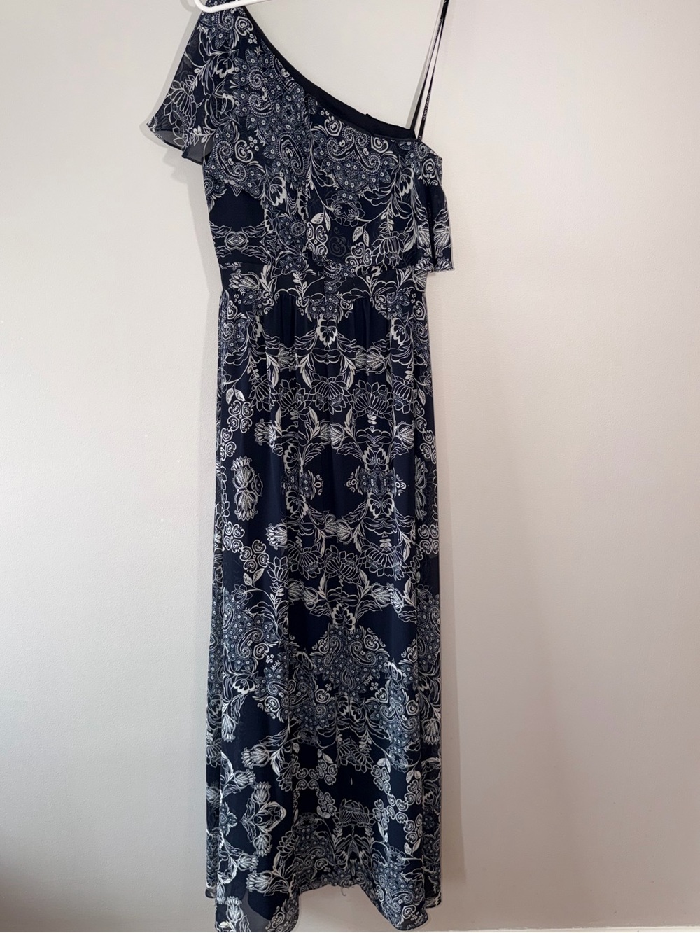 Vince Camuto Navy Paisley Floral One Shoulder Maxi Dress Sz 2 - Picture 2 of 3